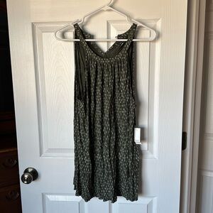 NWT Loft swing tank - high neck button closure- green with white print -L